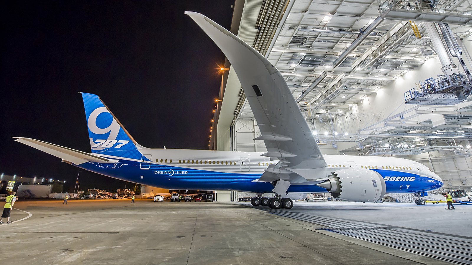 images-from-united-airlines-new-787-10-dreamliner