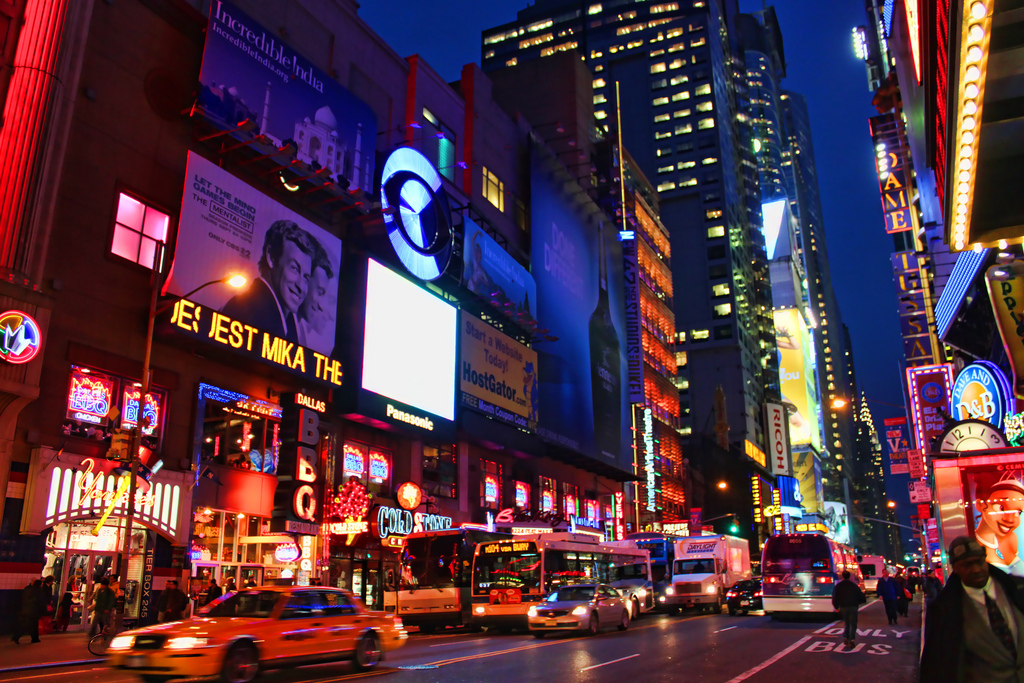 Indulge Yourself in the Glory of the Vibrant Times Square